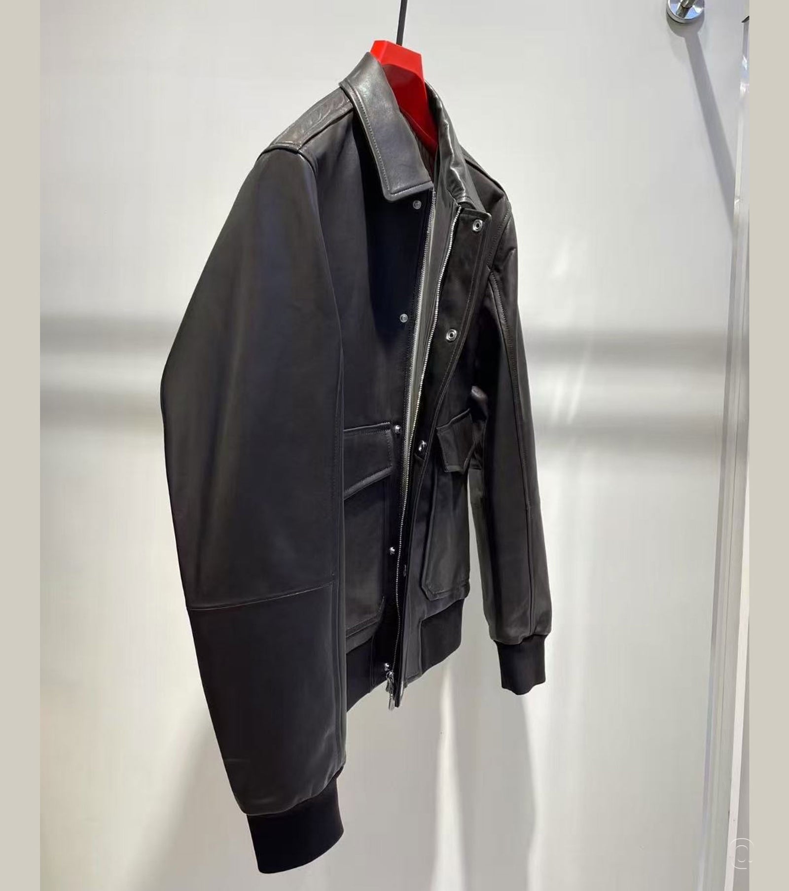 Мъжки бомбър естествена кожа