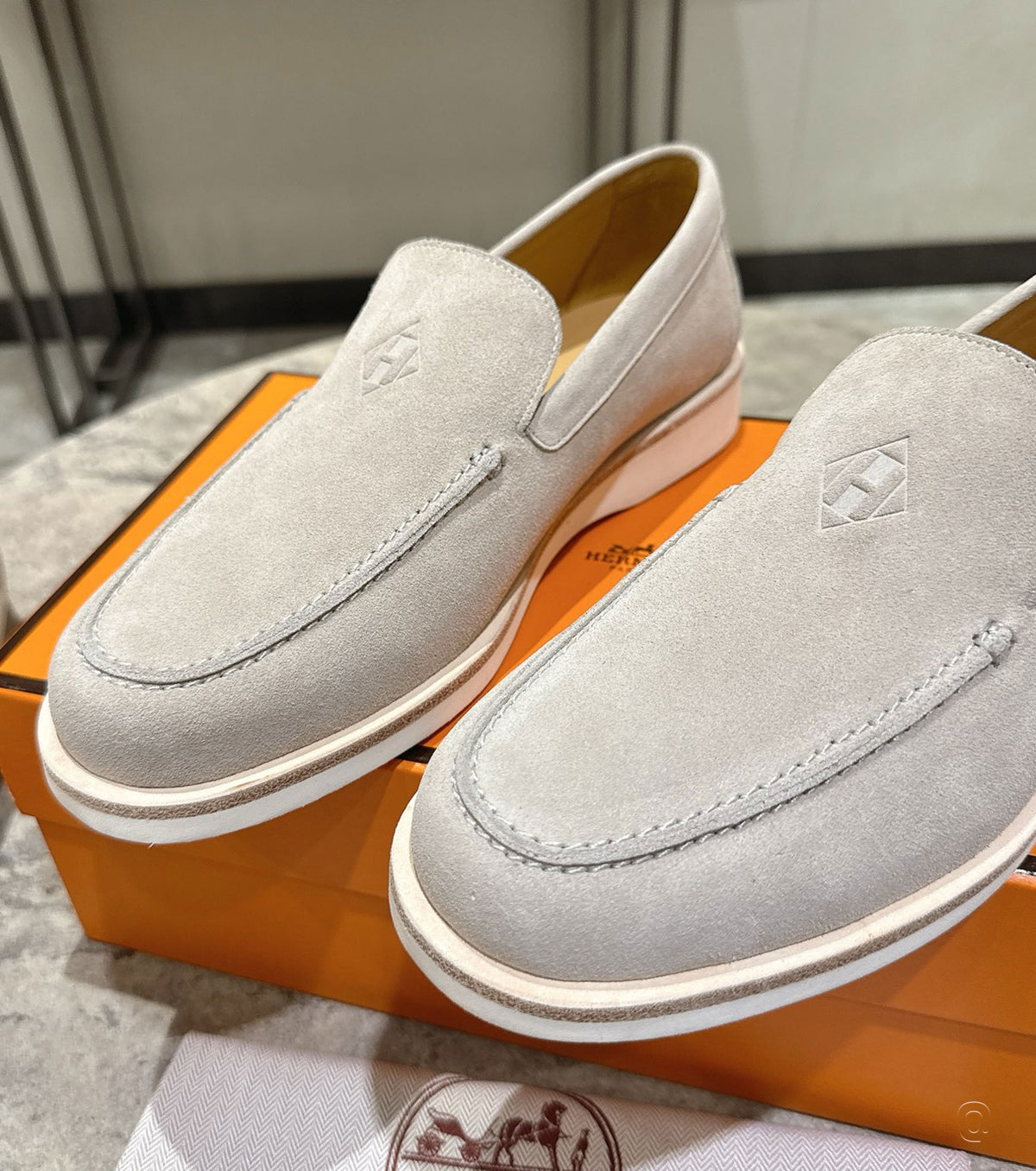 Low loafer
