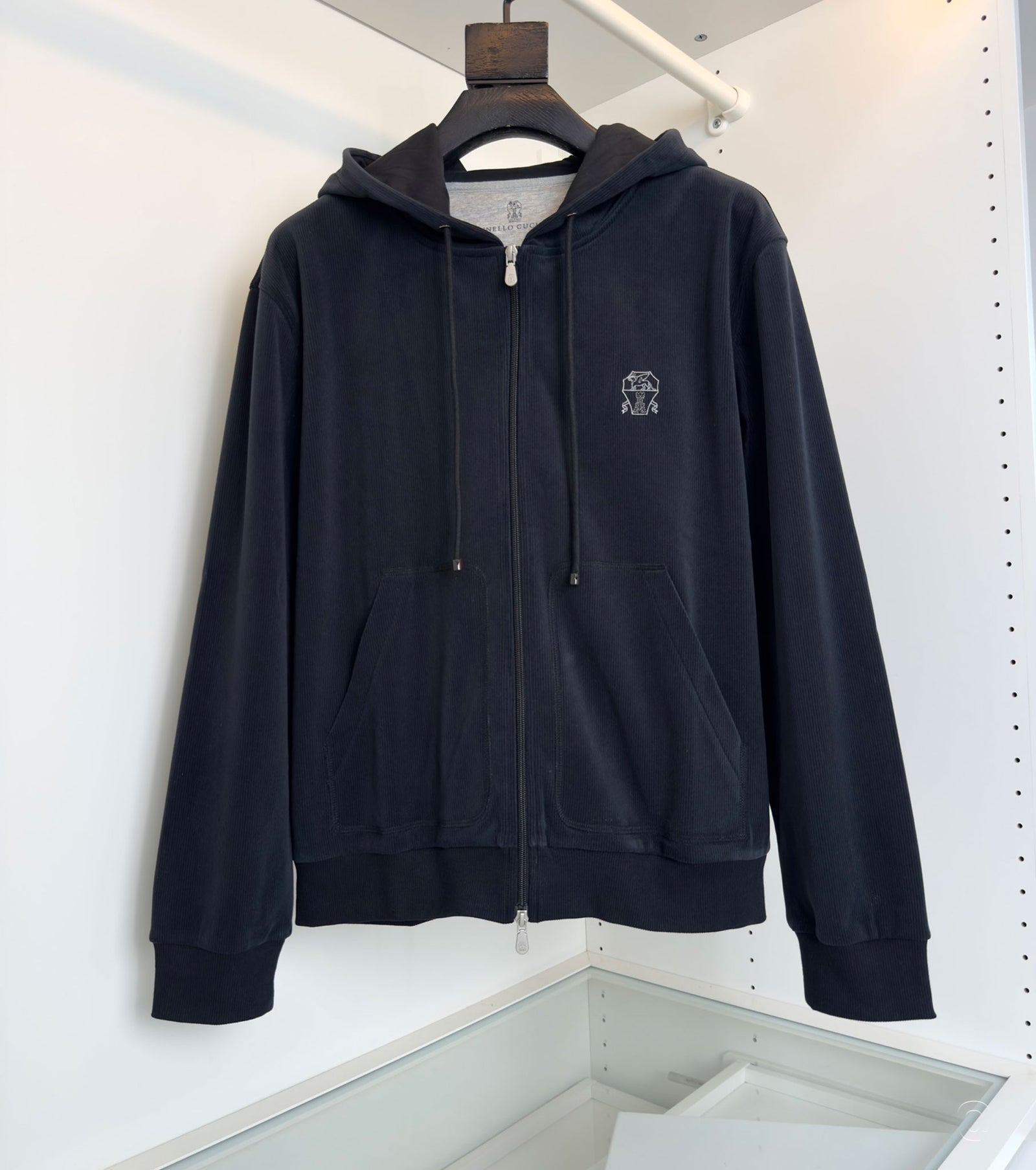 Мъжки кадифен суитшърт