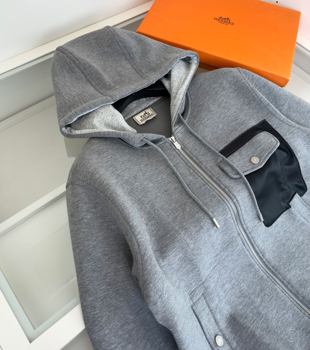 Мъжки суитшърт с качулка