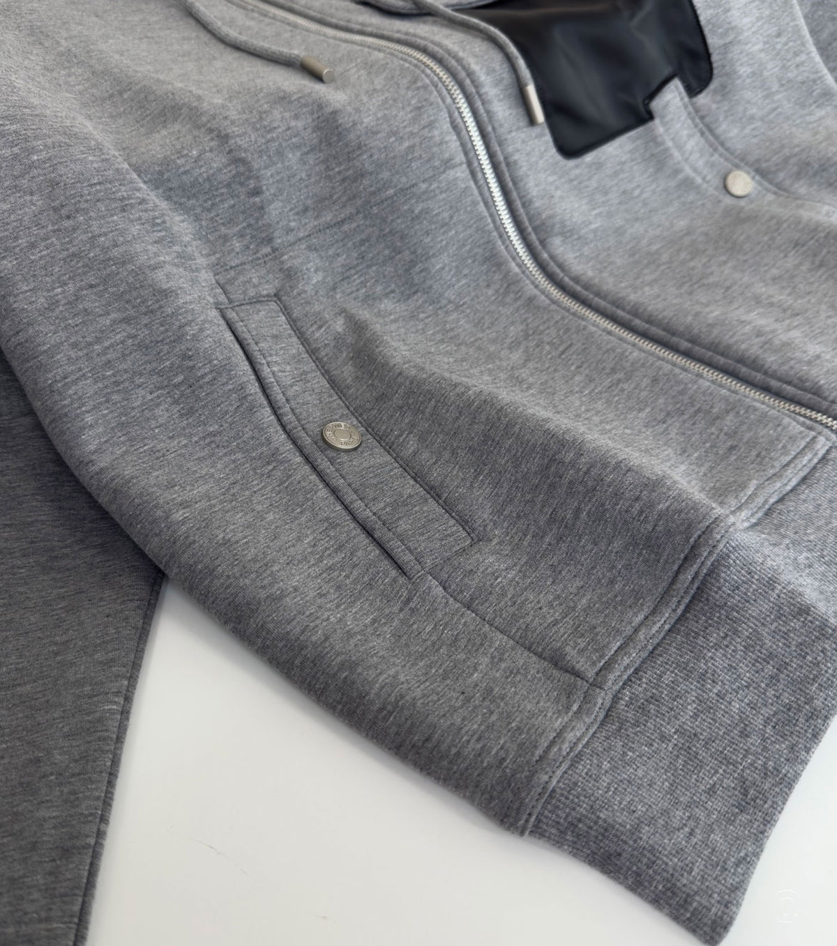 Мъжки суитшърт с качулка