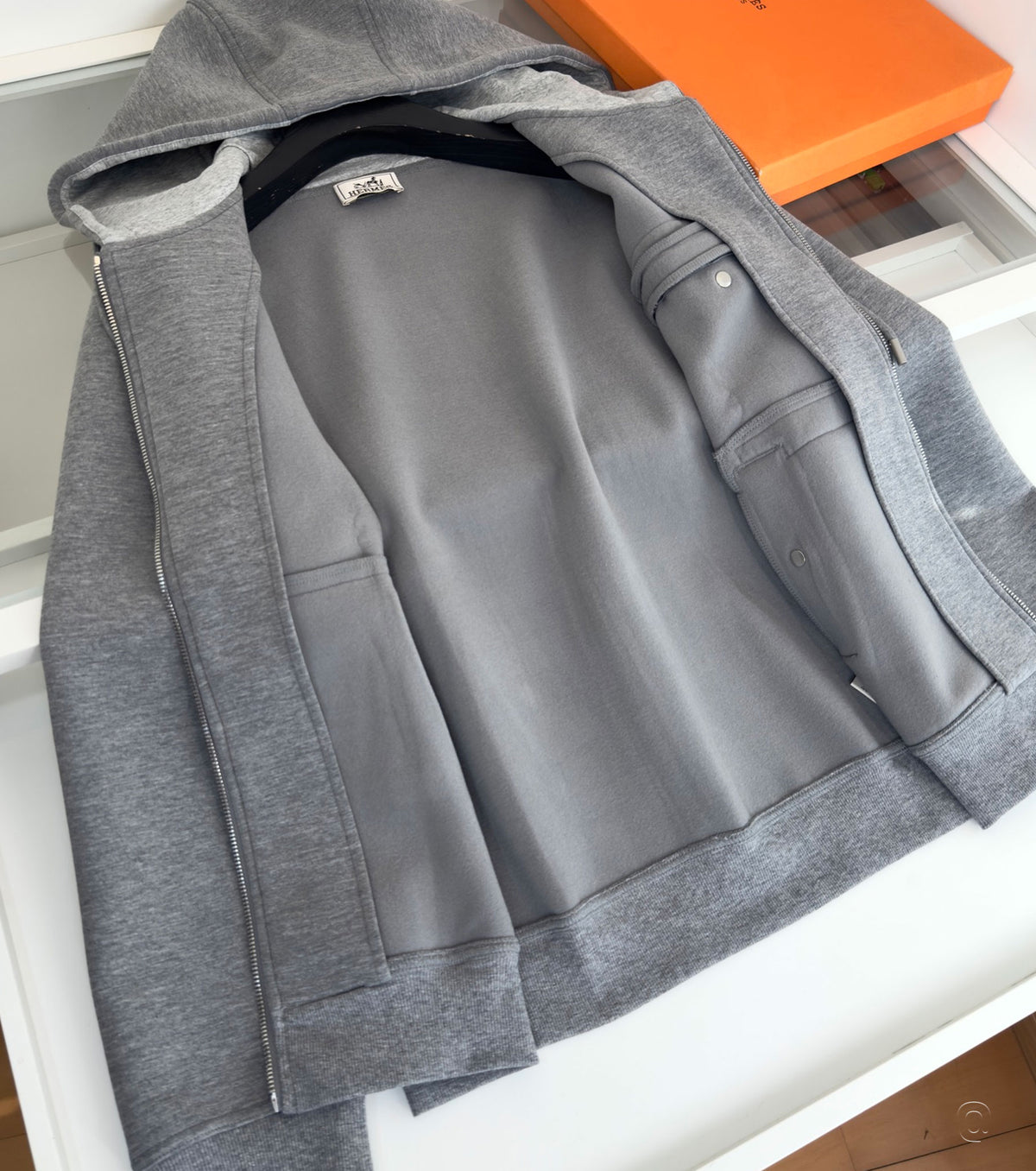 Мъжки суитшърт с качулка