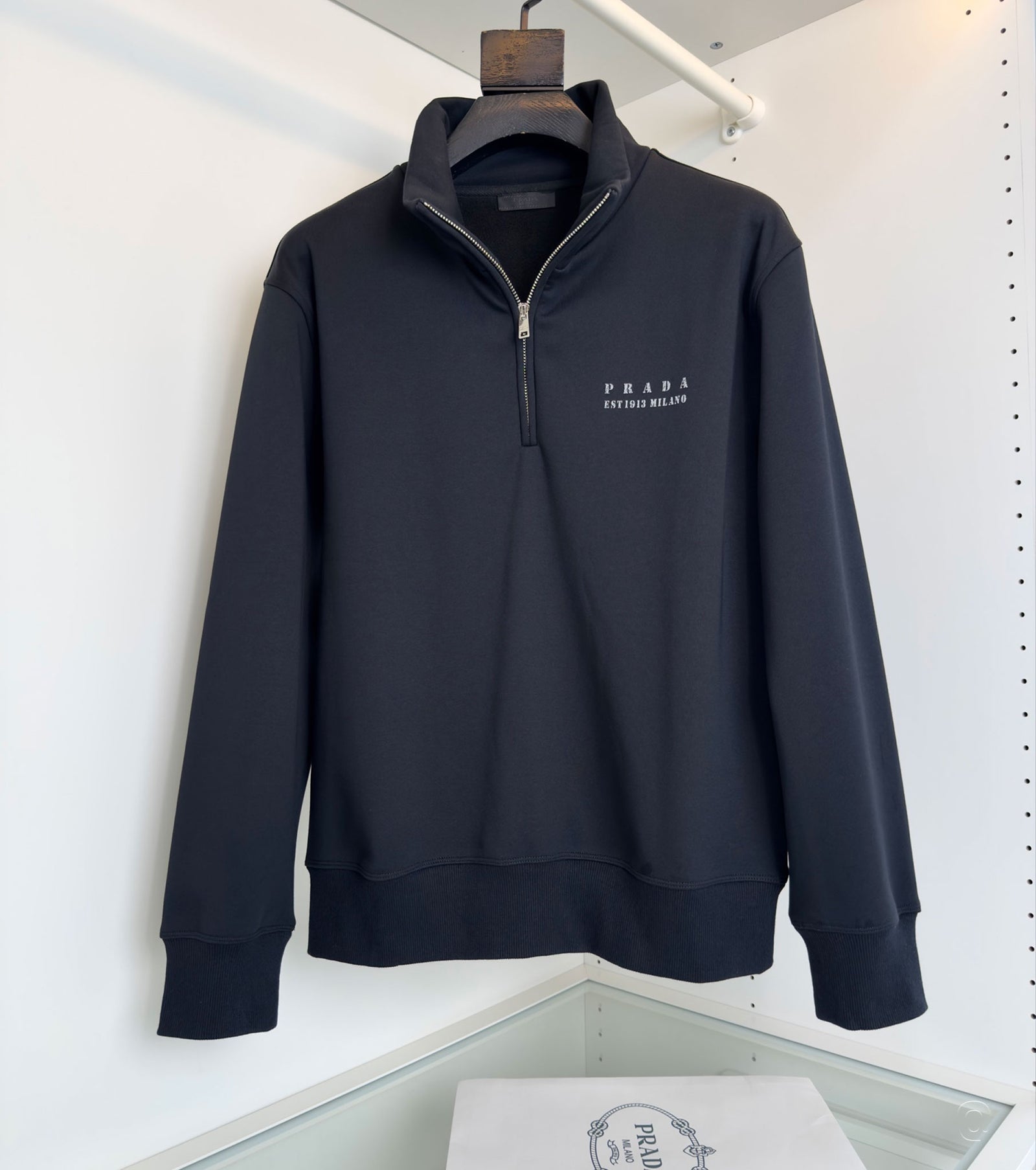 Мъжки суитшърт