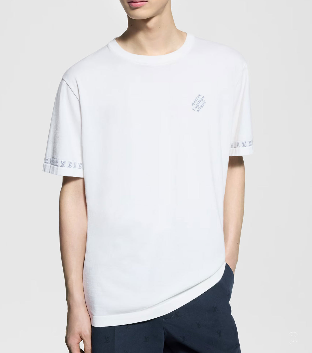 Short-Sleeved Signature Crewneck LS3094