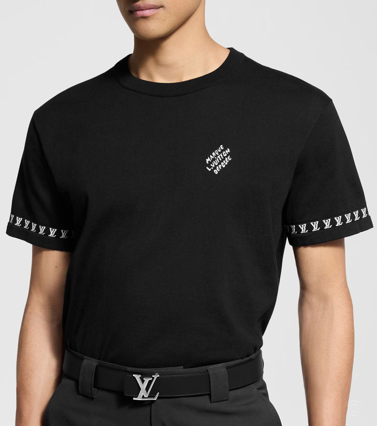 Short-Sleeved Signature Crewneck LS3094