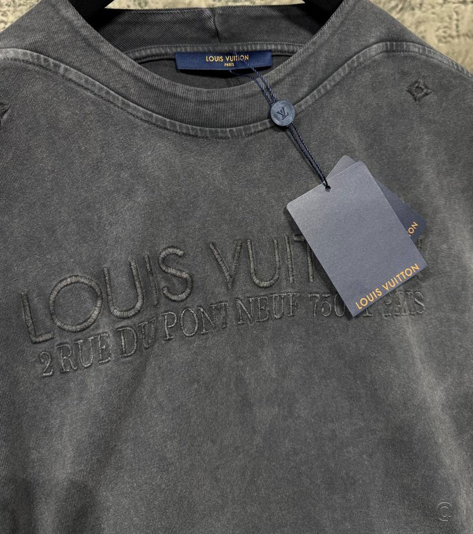 Бродирана тениска