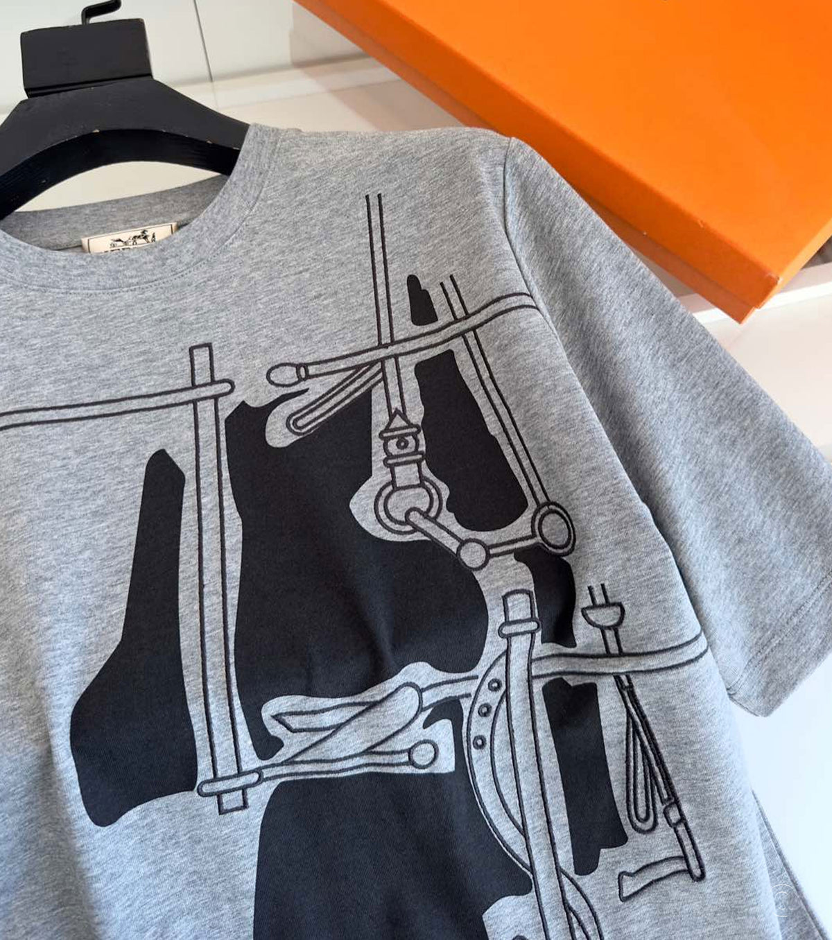 &quot;Harnais en Gouache 3D&quot; Тениска 