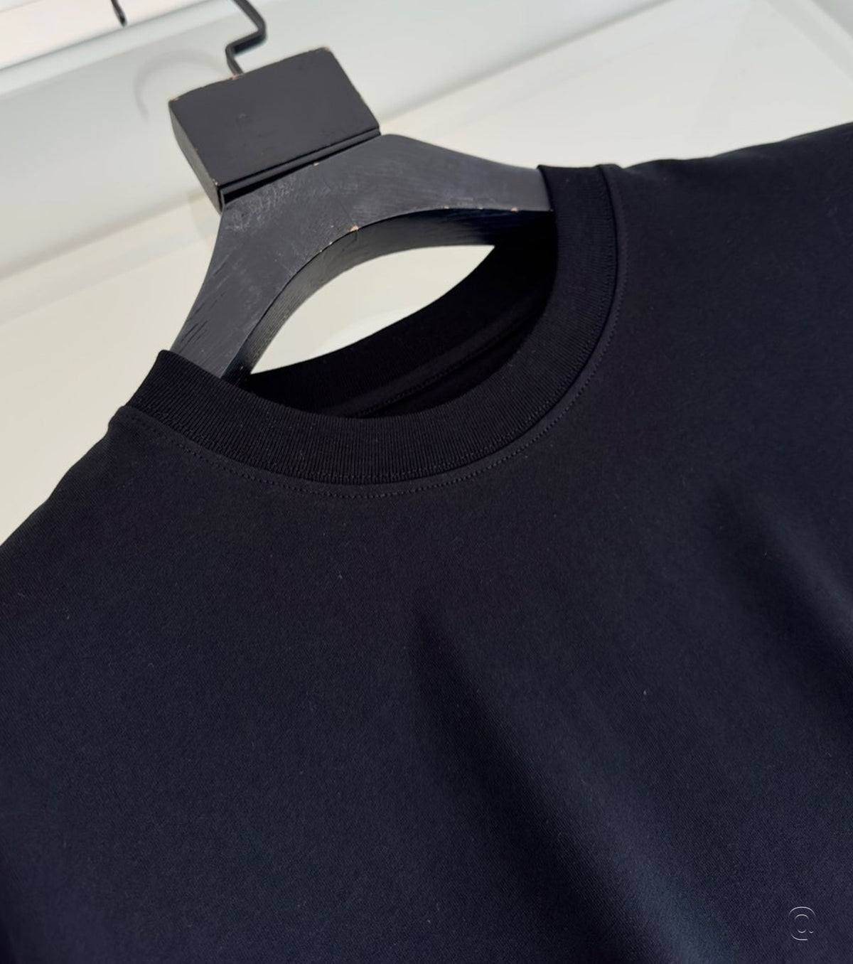 Памучна тениска с бродирано лого