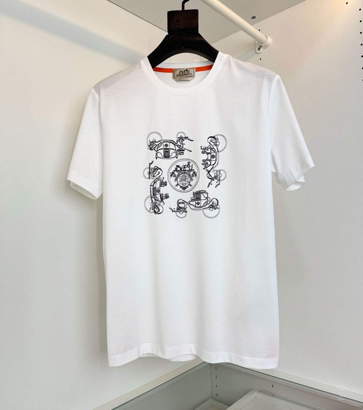 Бродирана тениска