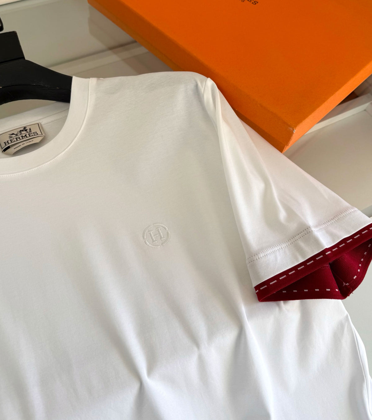 T-shirt with "Sellier" detail