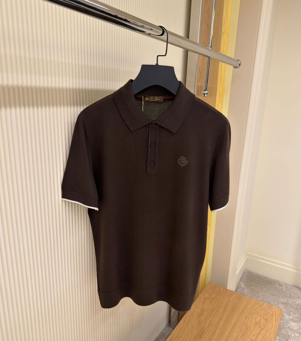 Finely knitted polo shirt 26-8424