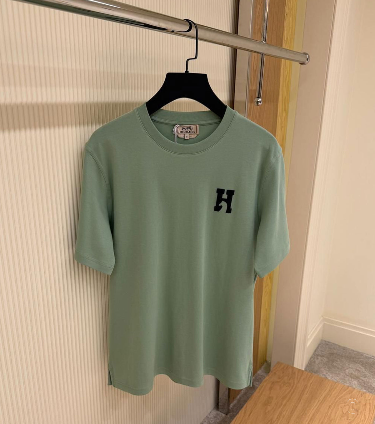 Тениска "H'Cheval" с кожен детайл 26-1145