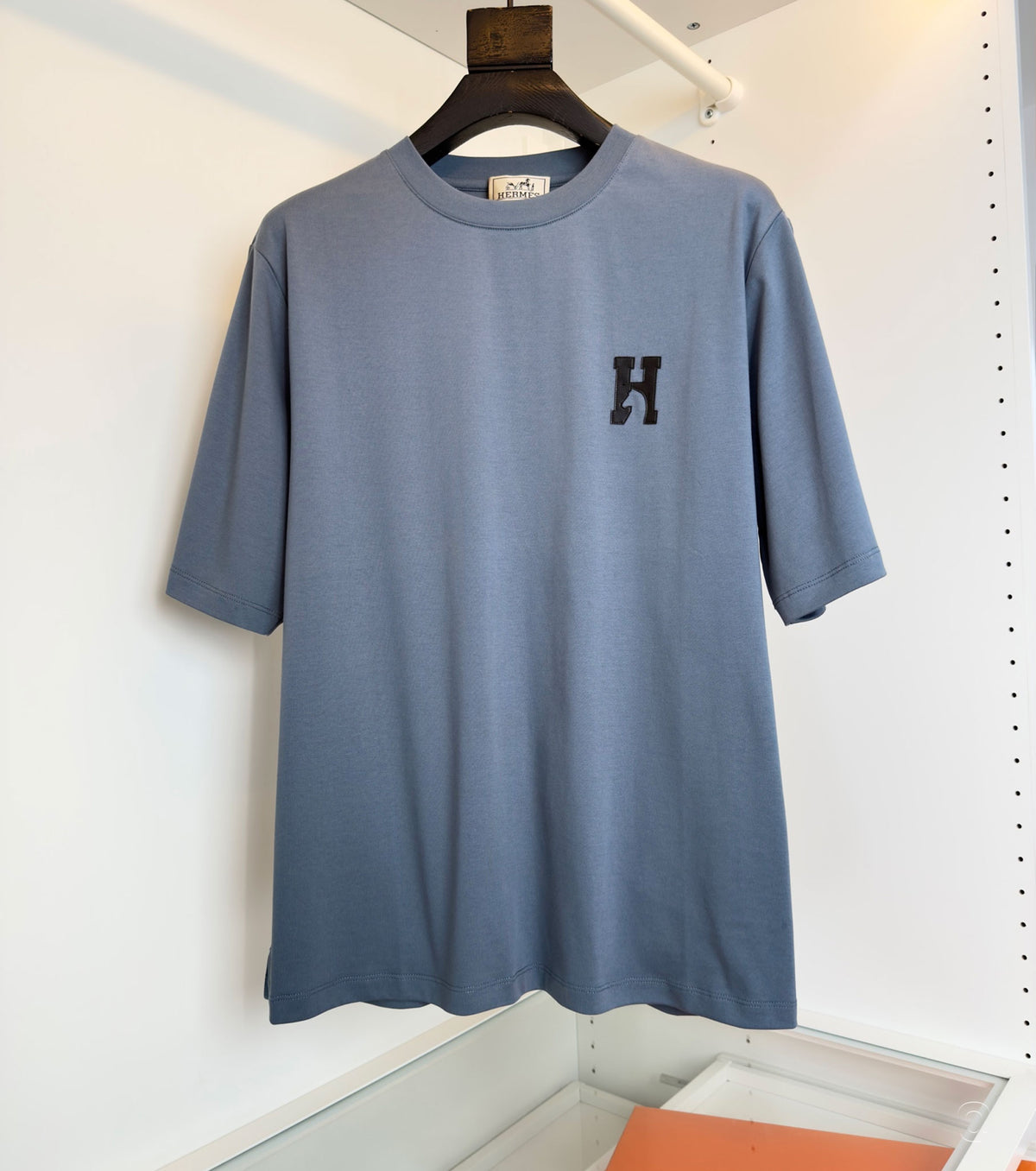 Тениска "H'Cheval" с кожени детайли