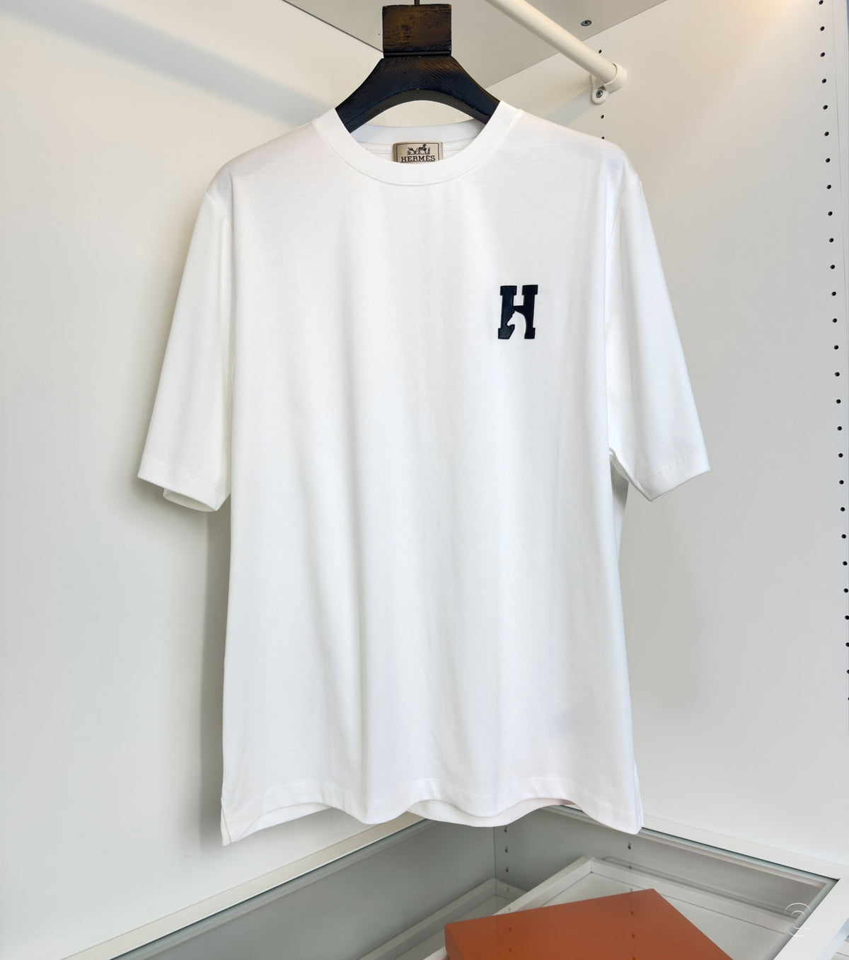 Тениска "H'Cheval" с кожени детайли