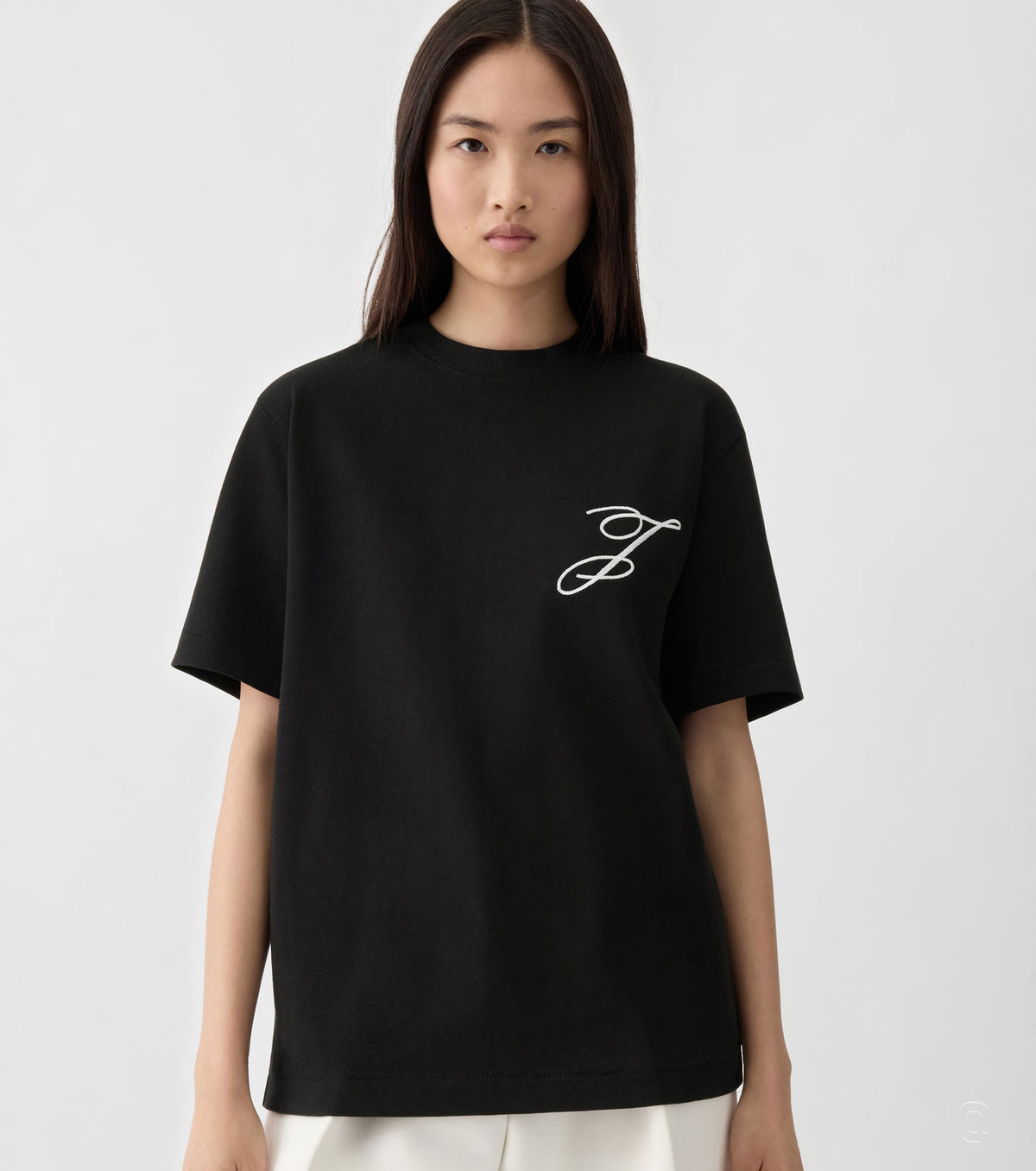 Тениска с бродирано лого 26-8364