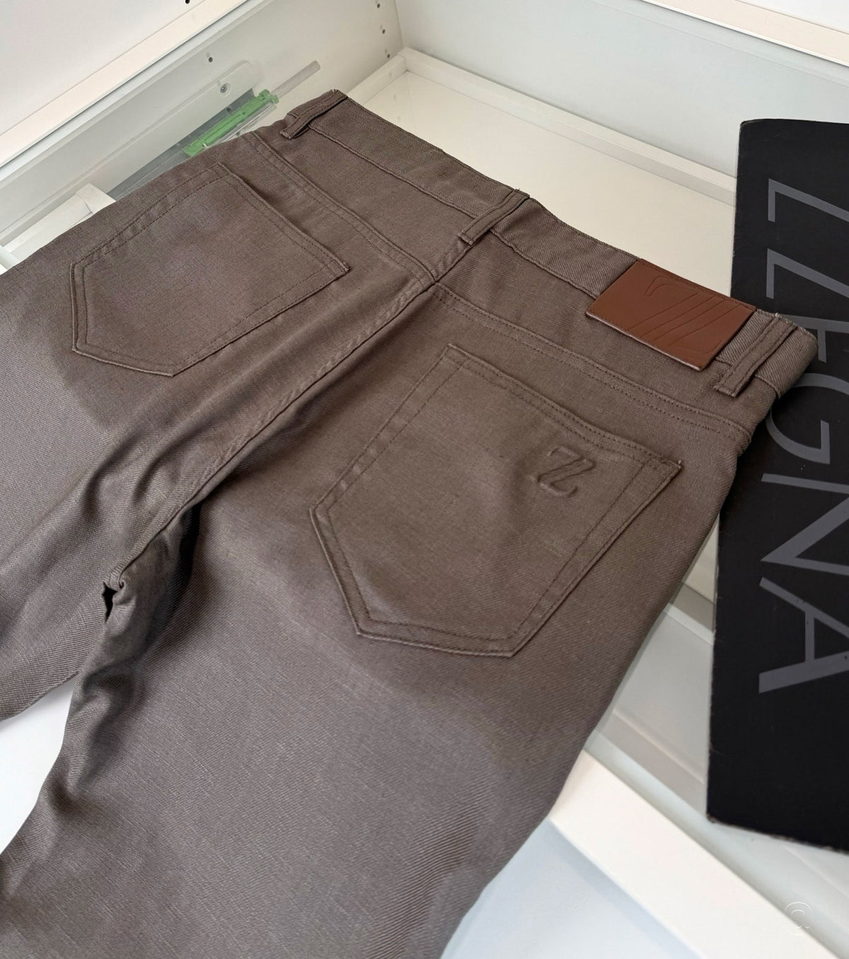 Men classic jeans