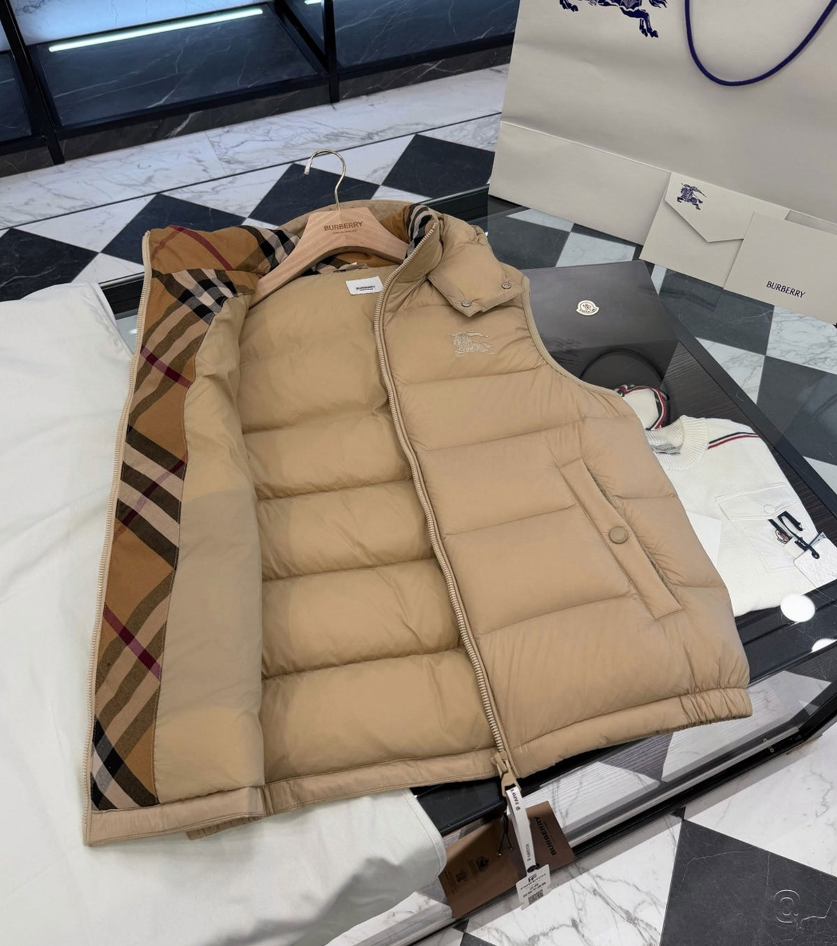 Men Down vest