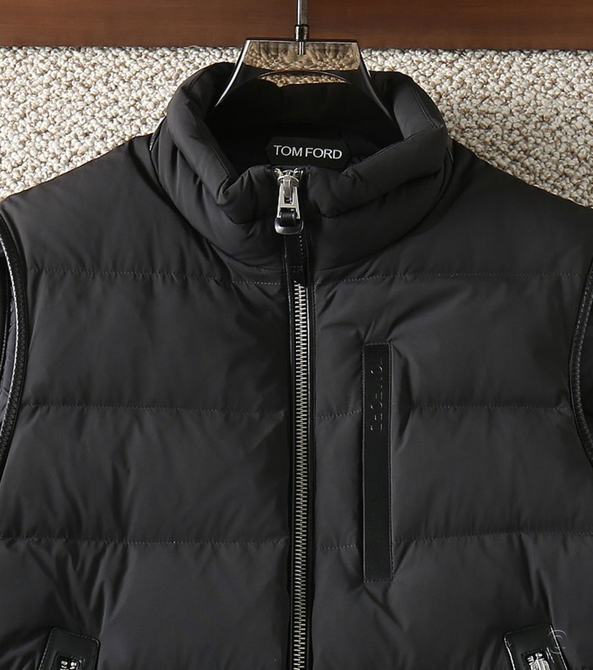 Мъжки пухен елек