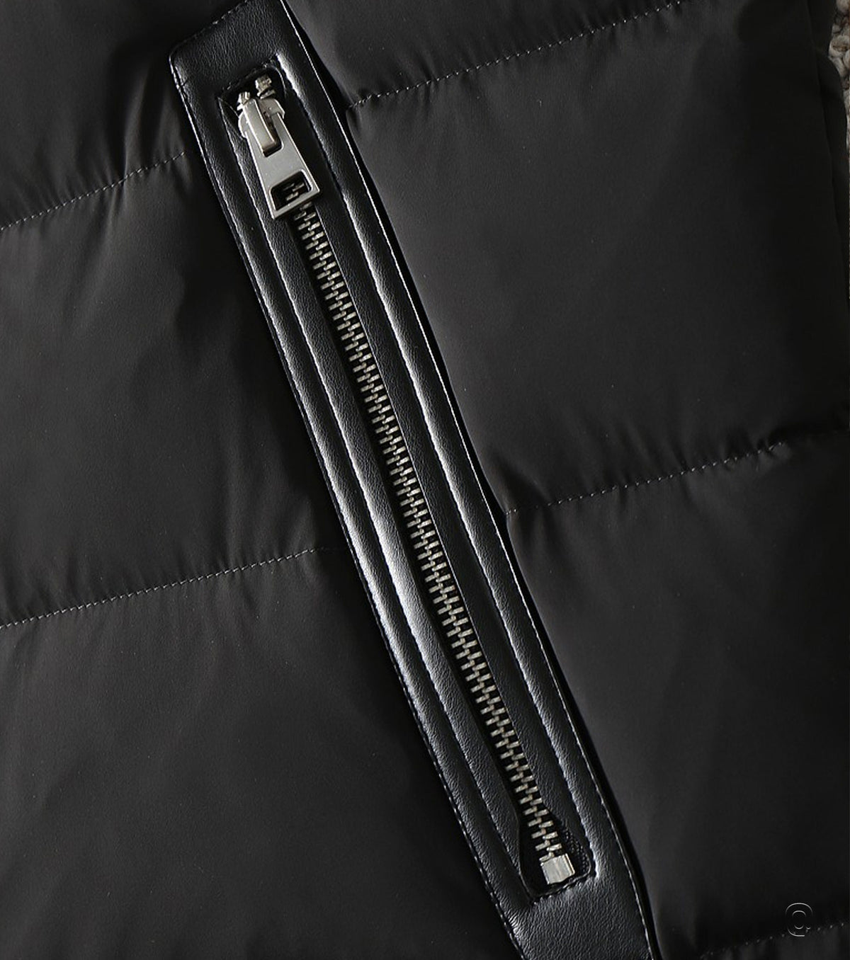 Мъжки пухен елек