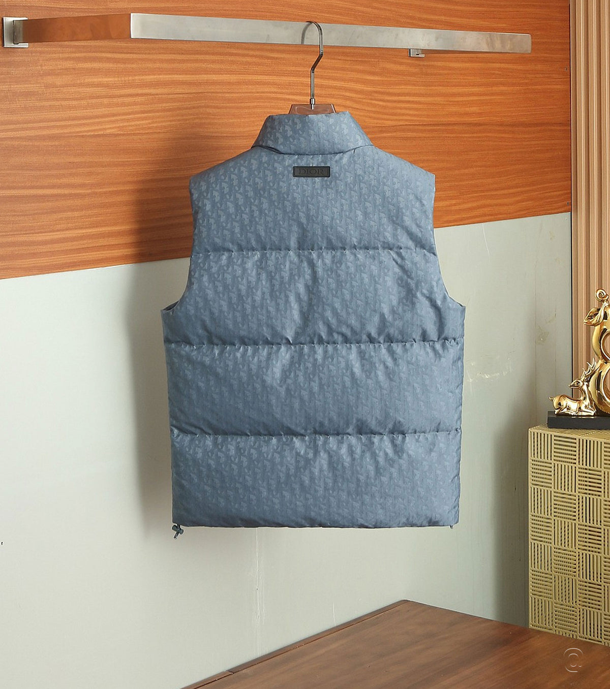 Жакардов пухен елек