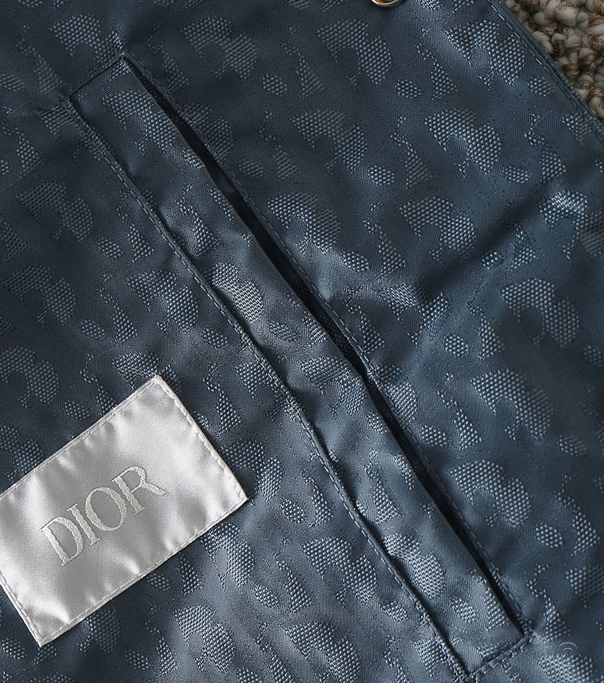 Жакардов пухен елек