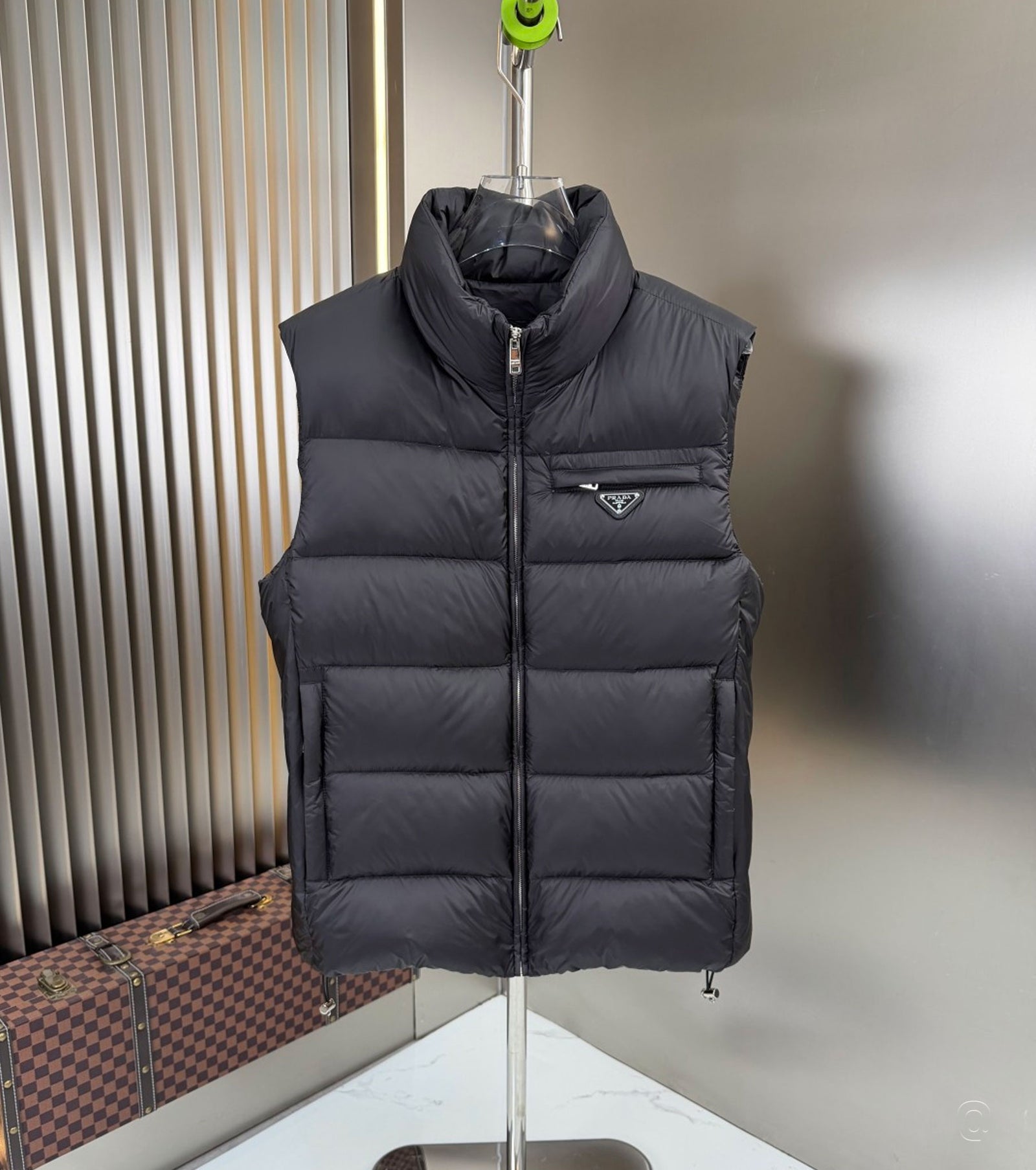 Men down vest