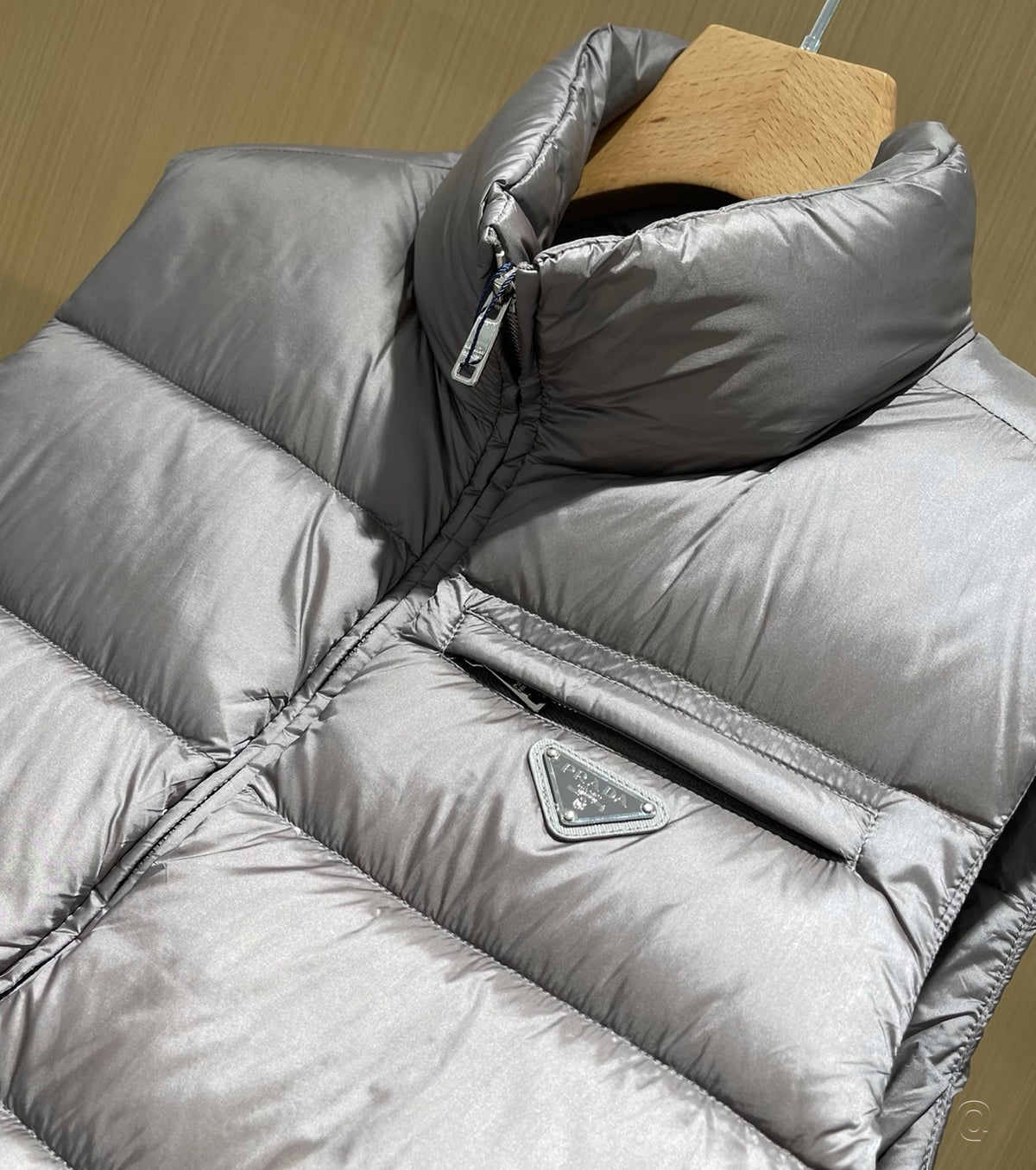 Men down vest