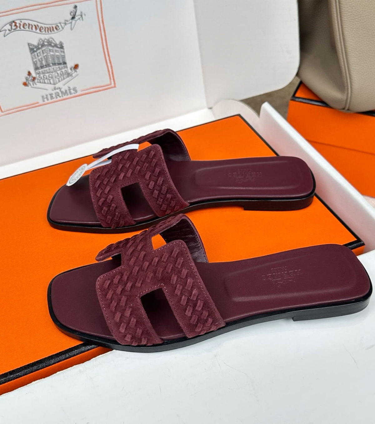 Oran sandal