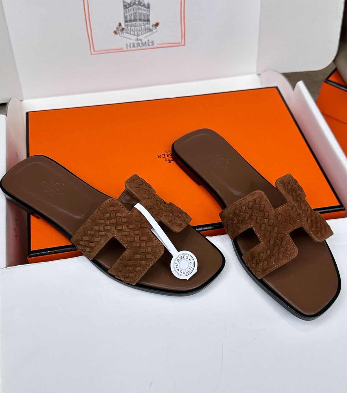 Oran sandal