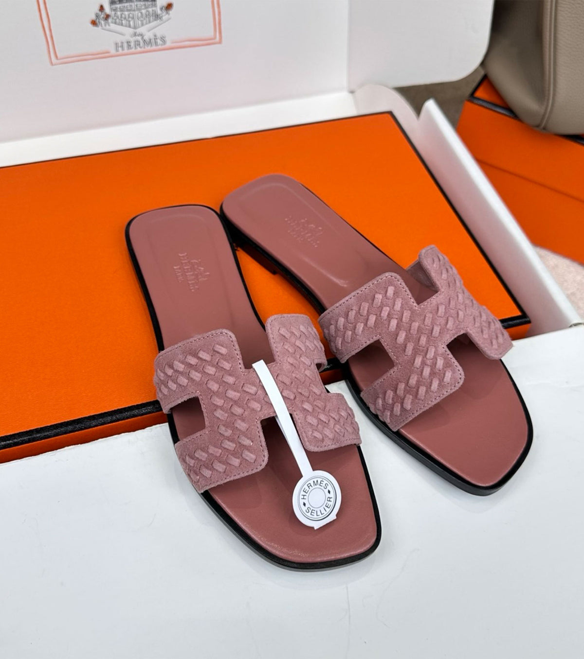 Oran sandal