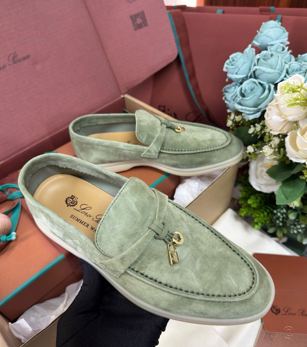 Unisex Summer Charms Walk Loafer
