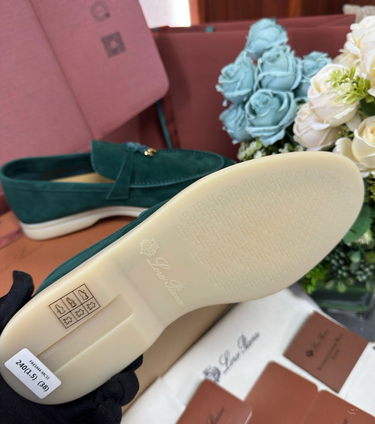 Unisex Summer Charms Walk Loafer