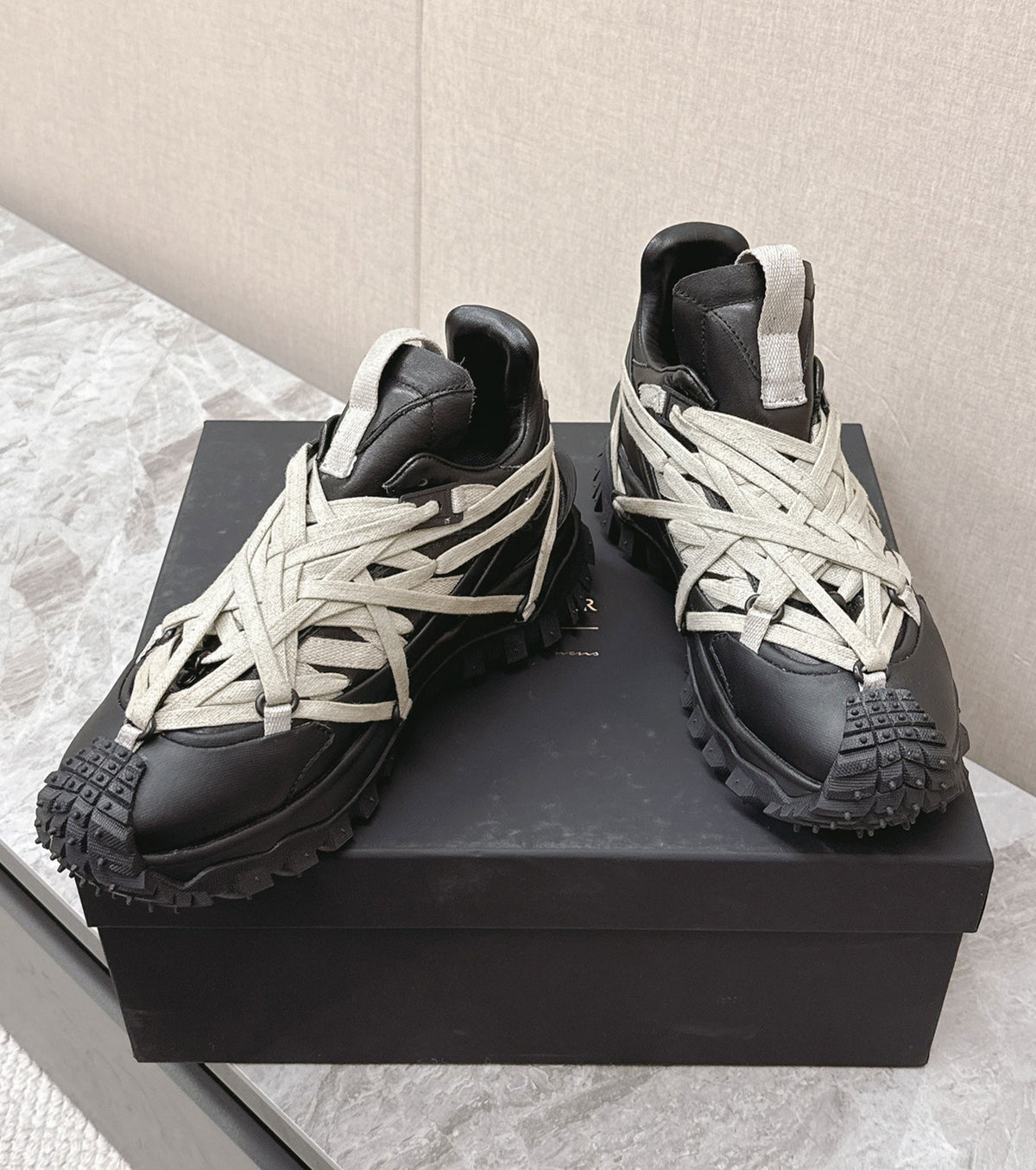 Trailgrip Megalace Sneakers