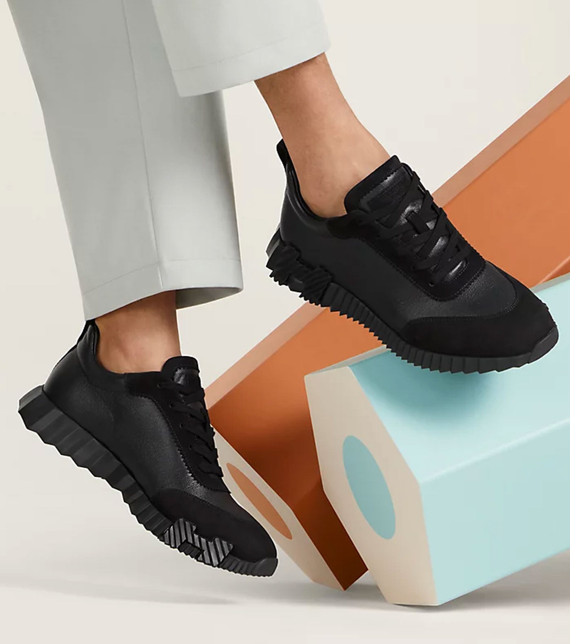 Bouncing sneaker