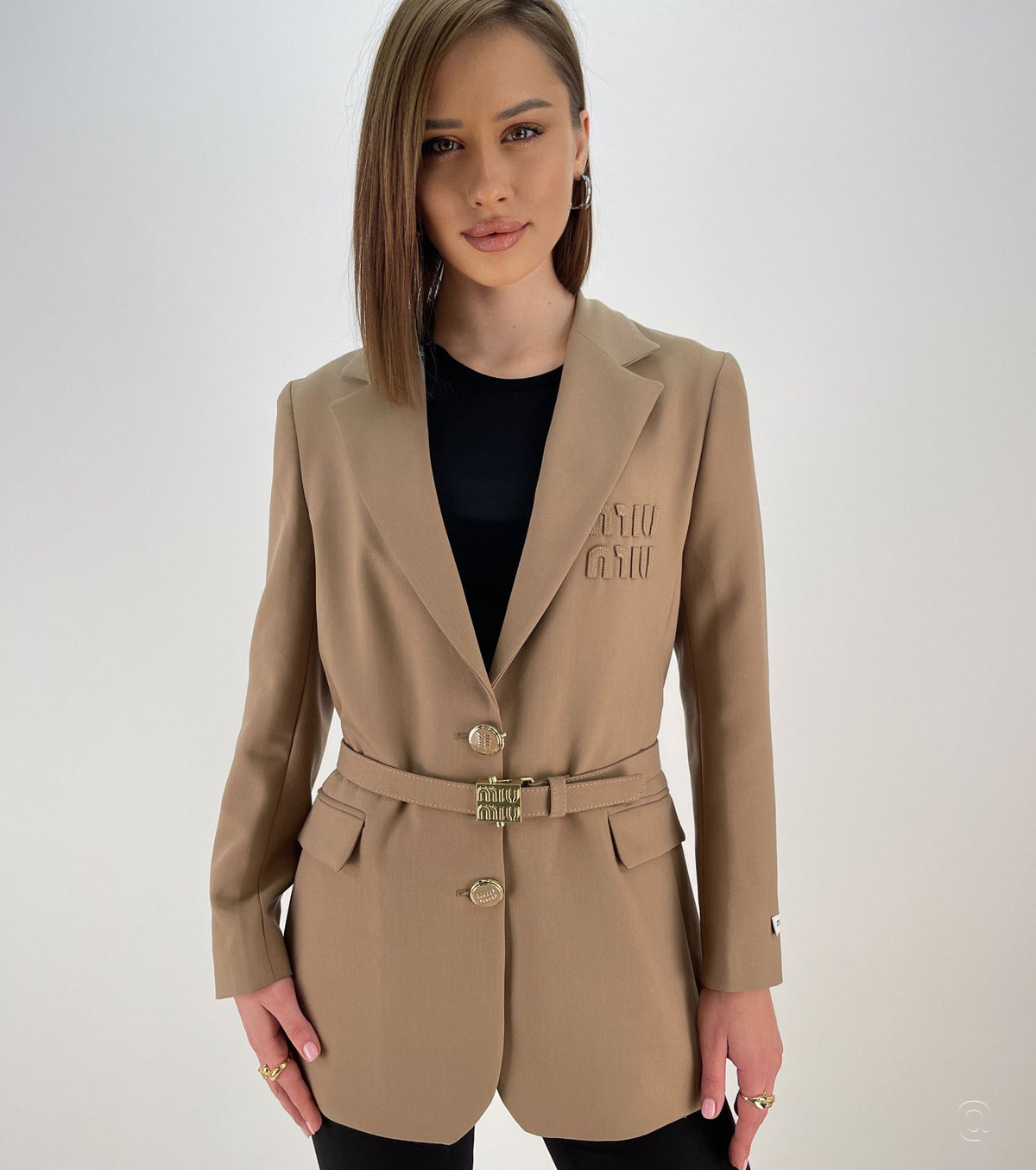 Дамски блейзър