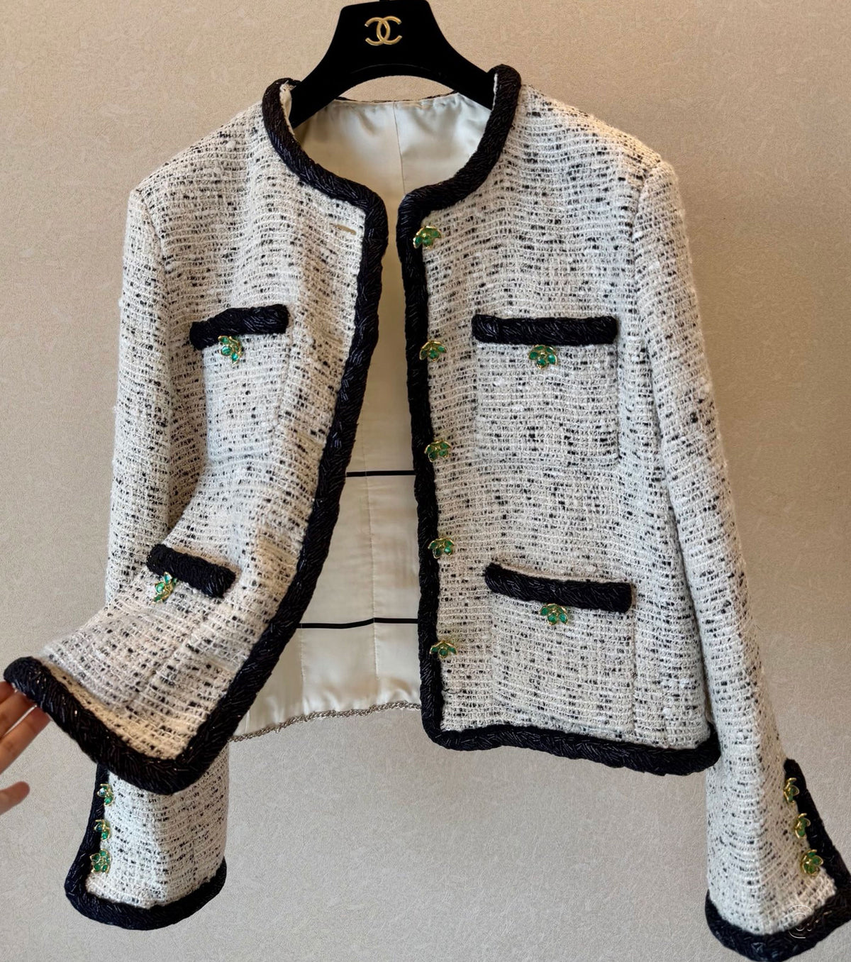 Women short blazer
