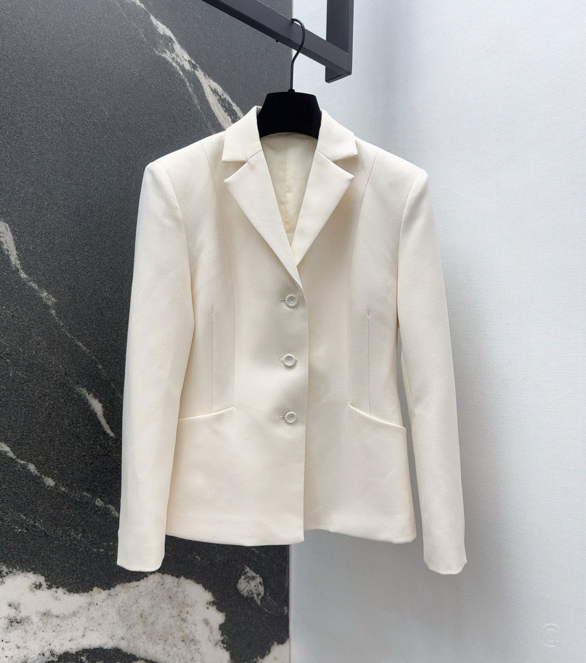 30 Montaigne Bar Jacket