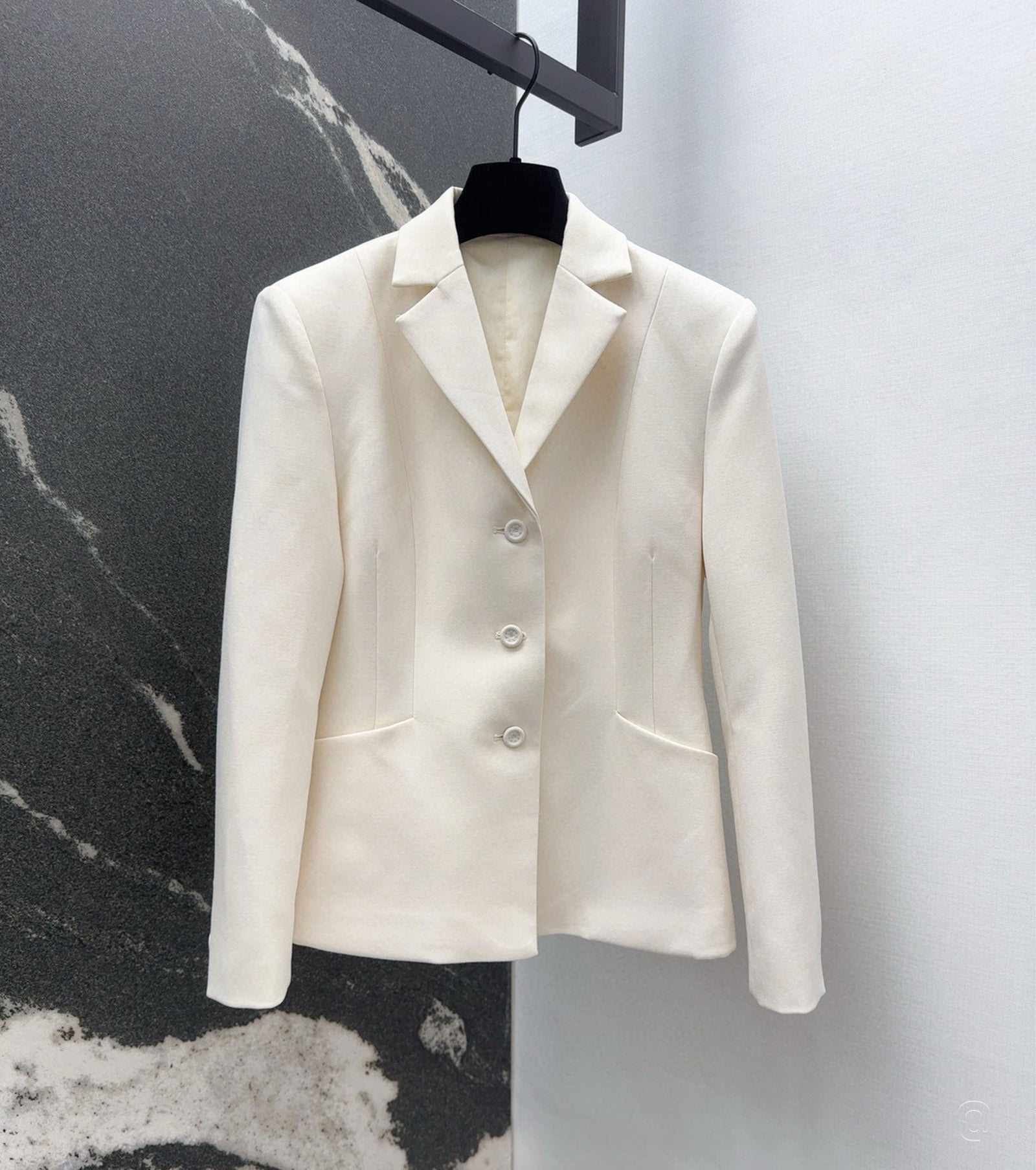 30 Montaigne Bar Jacket