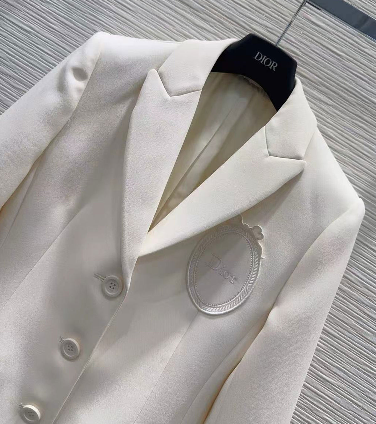 Médaillon Embroidered Bar Jacket