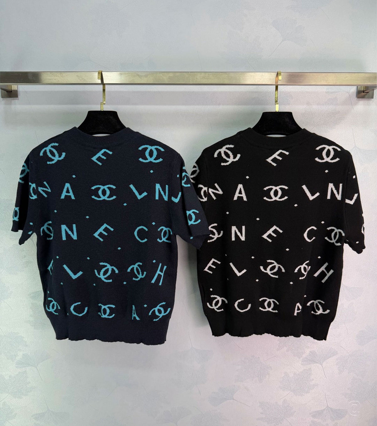 Дамски пуловер с къс ръкав