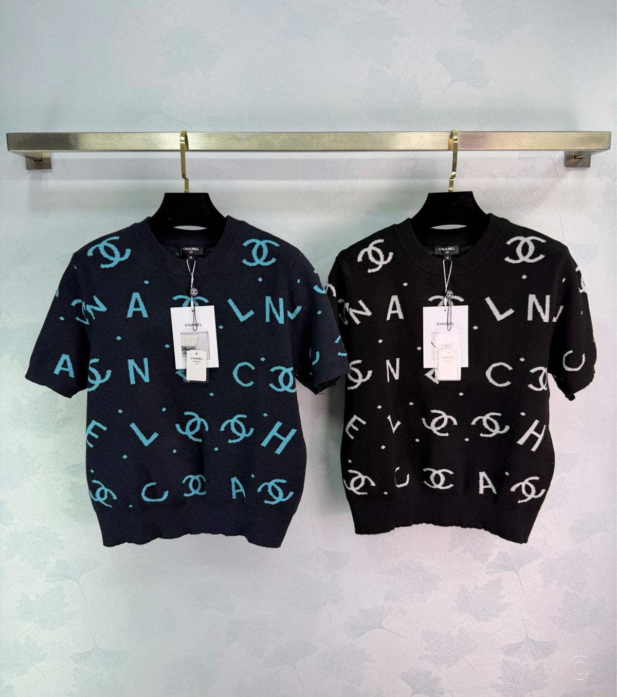 Дамски пуловер с къс ръкав