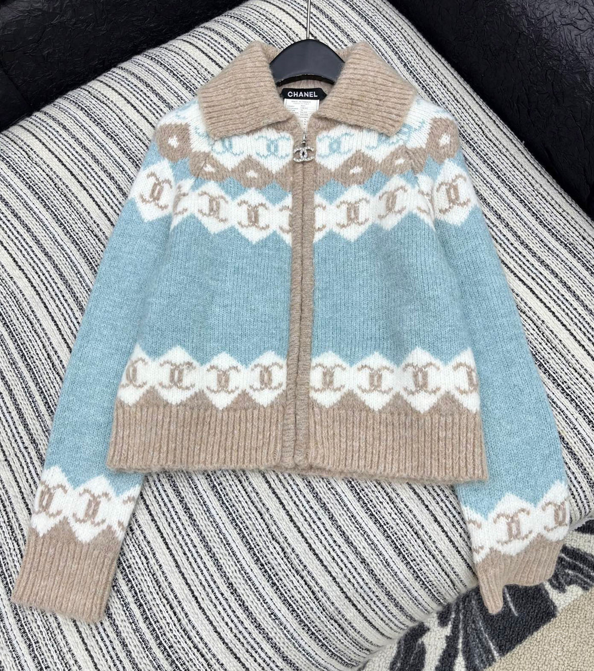 Дамска жилетка