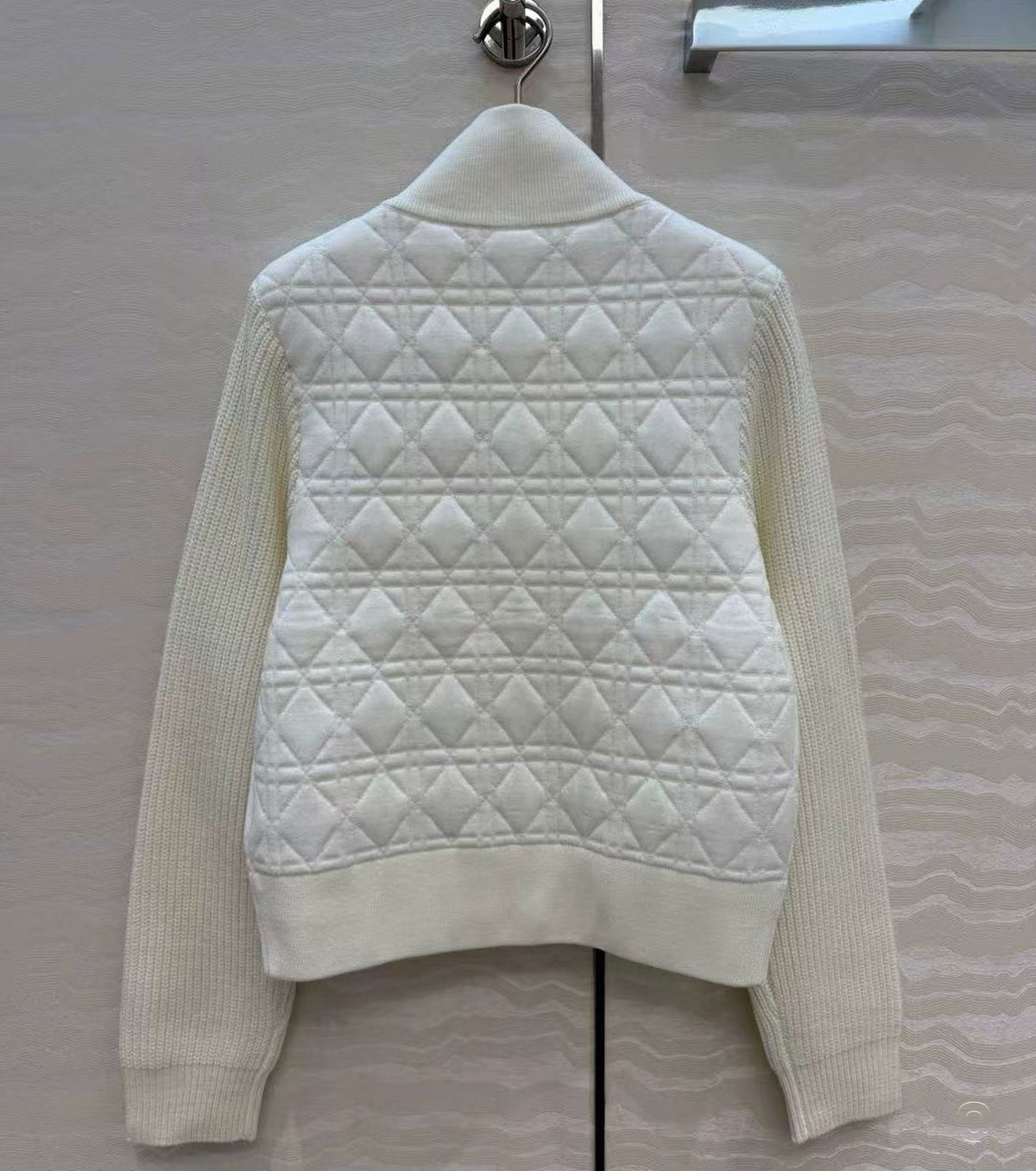 Zipped Macrocannage Jacket