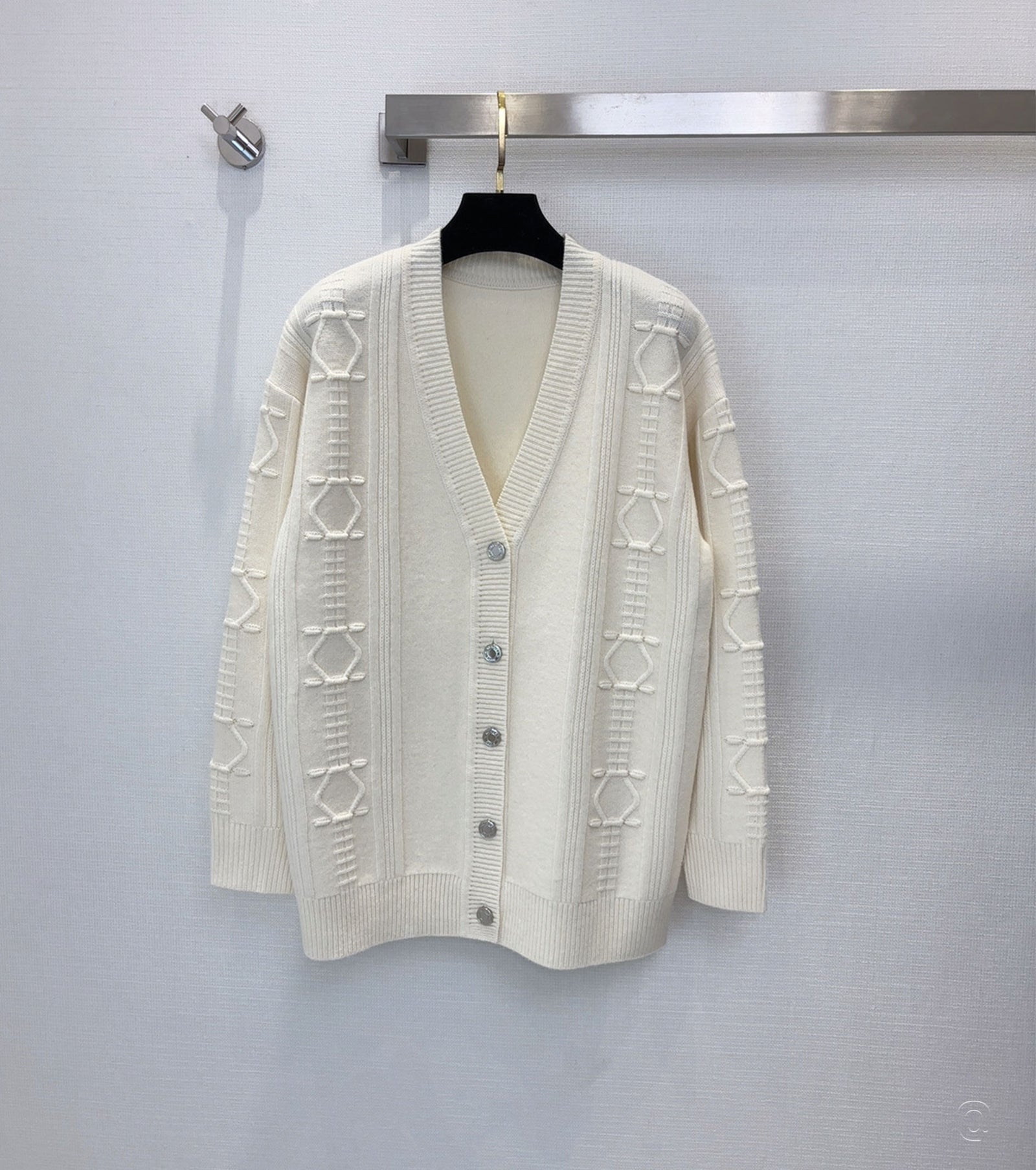 Buttoned cardigan