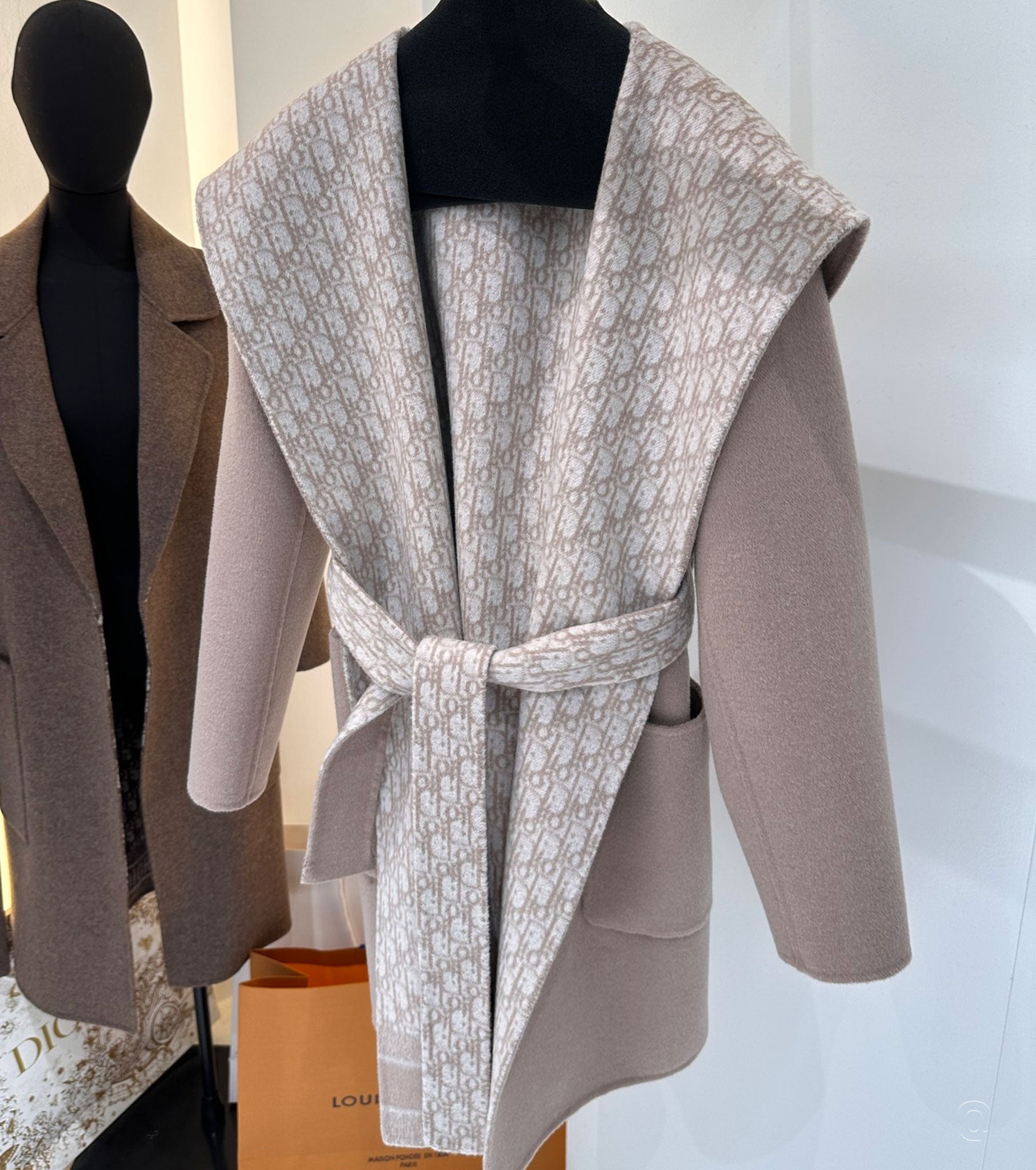 Women Oblique Coat