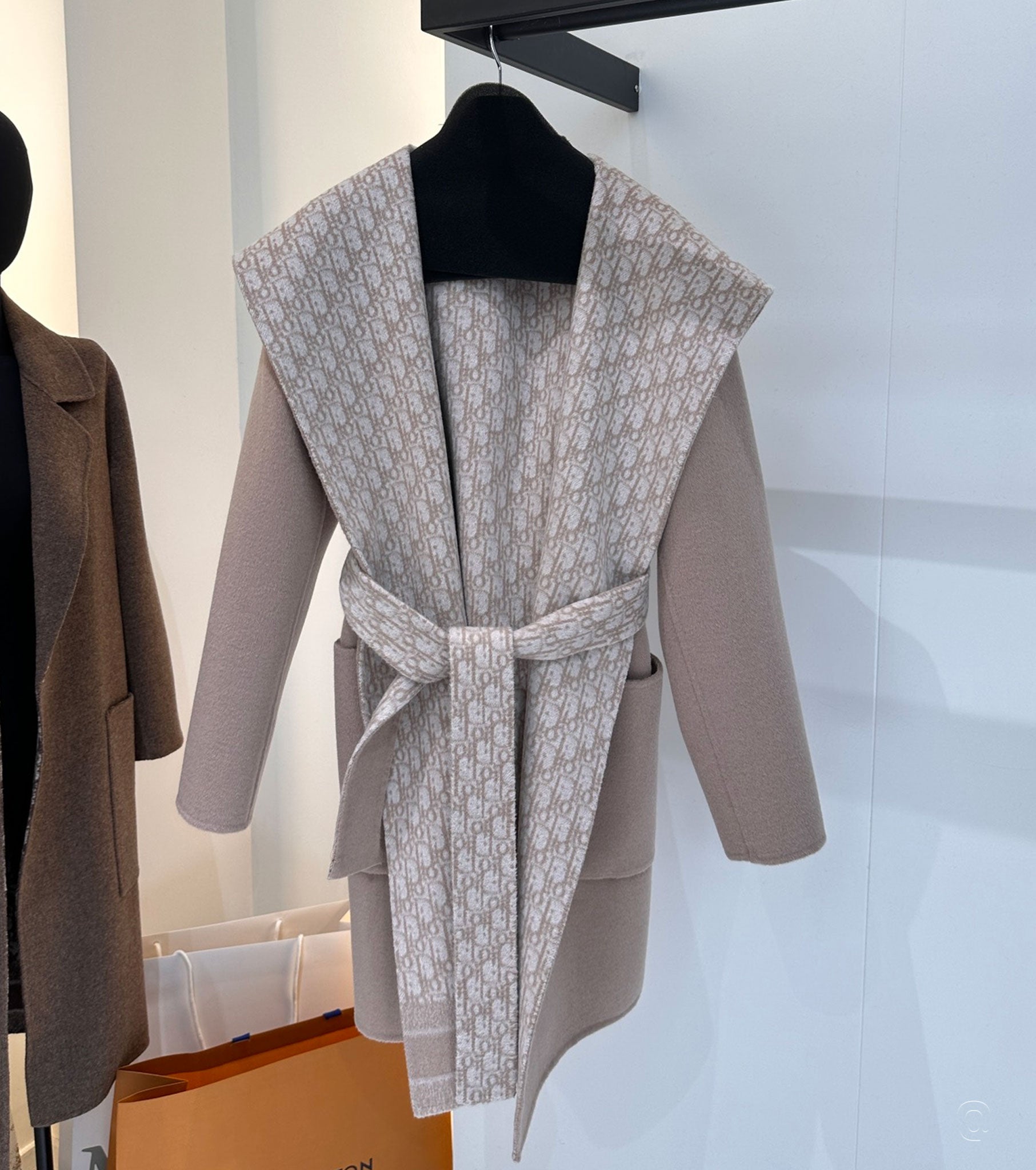 Women Oblique Coat
