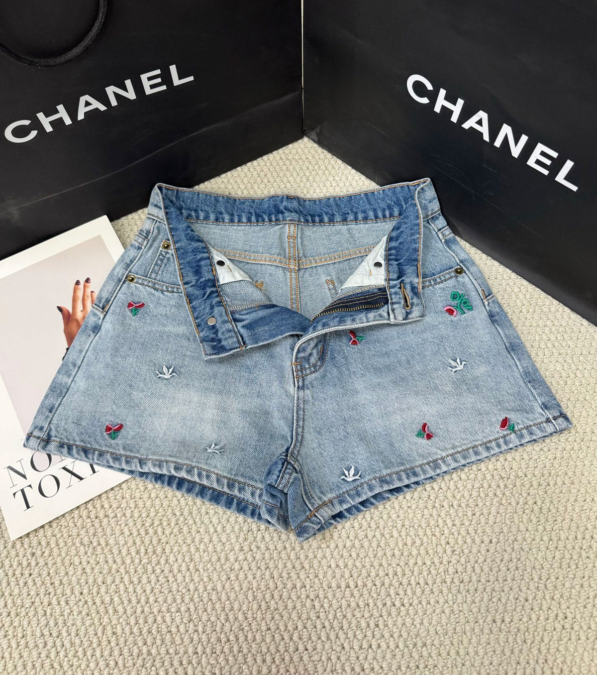 Embroidered denim shorts
