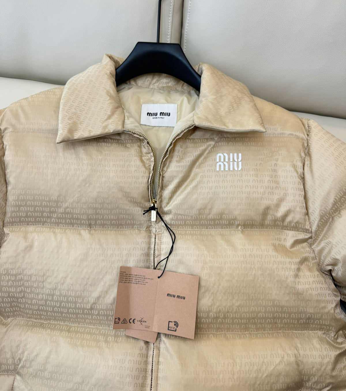 Дамско пухено яке