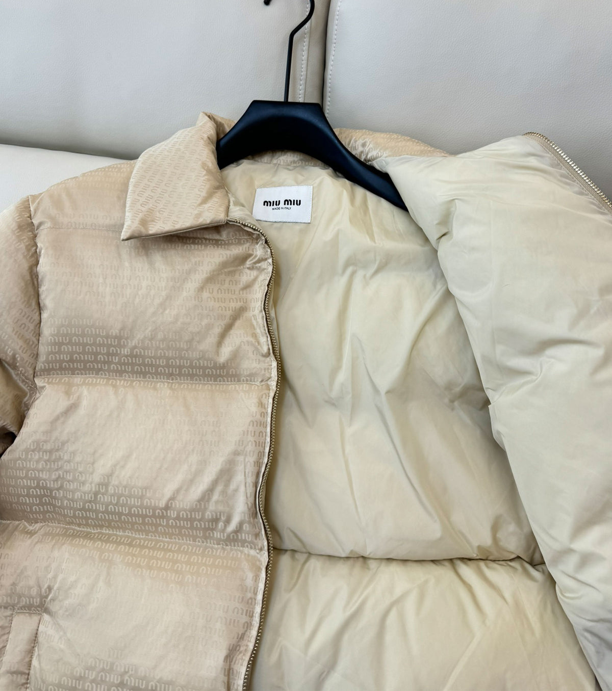 Дамско пухено яке