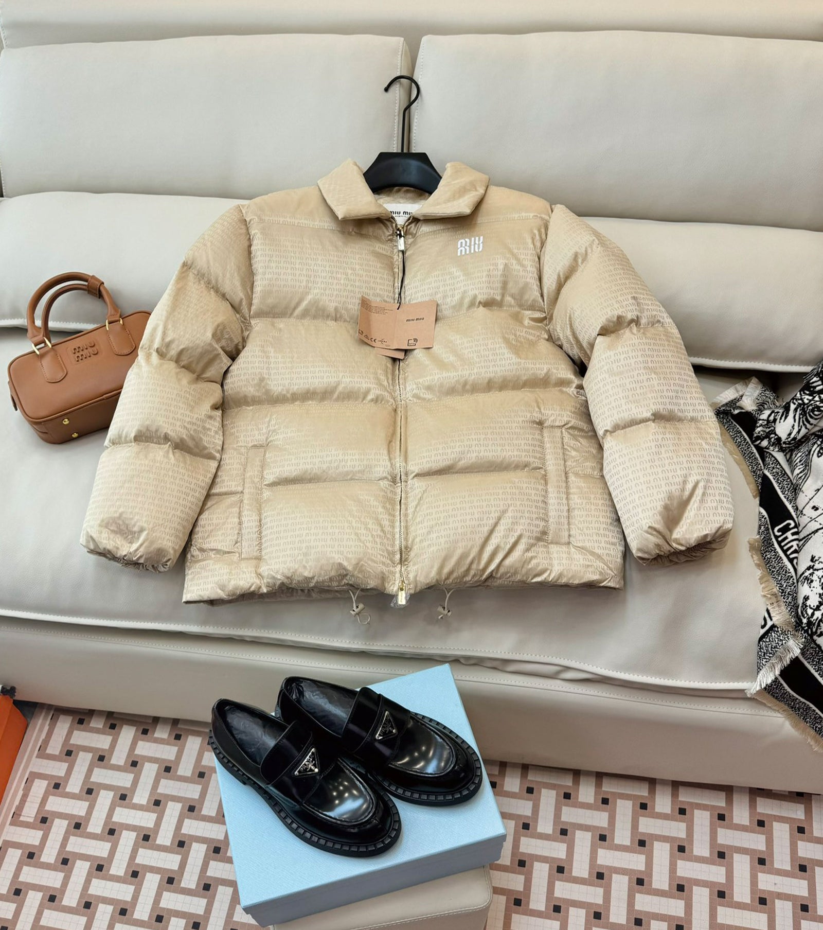 Дамско пухено яке